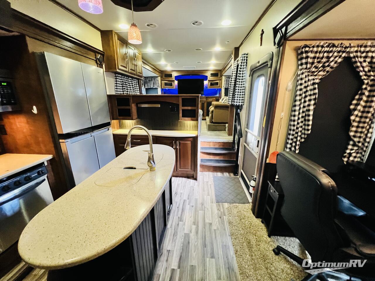 2015 Grand Design Solitude 379FL Photo 4