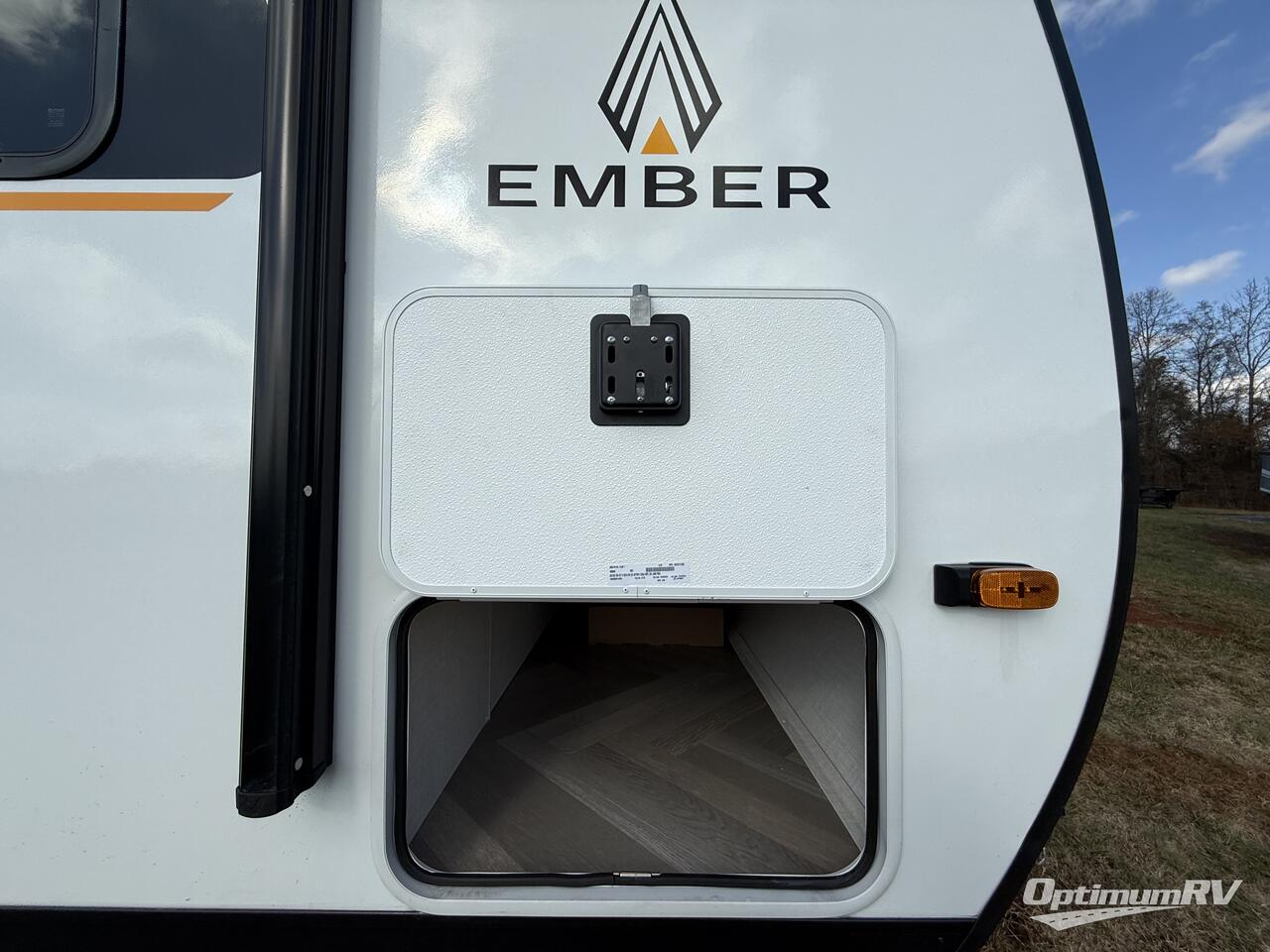 2025 Ember E-Series 26ETS Photo 15