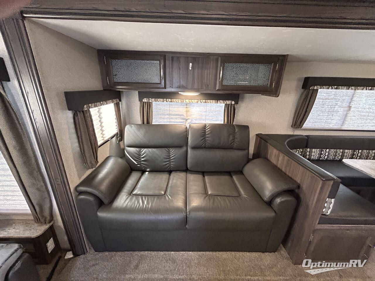 2019 Coachmen Apex Ultra-Lite 279RLSS Photo 14