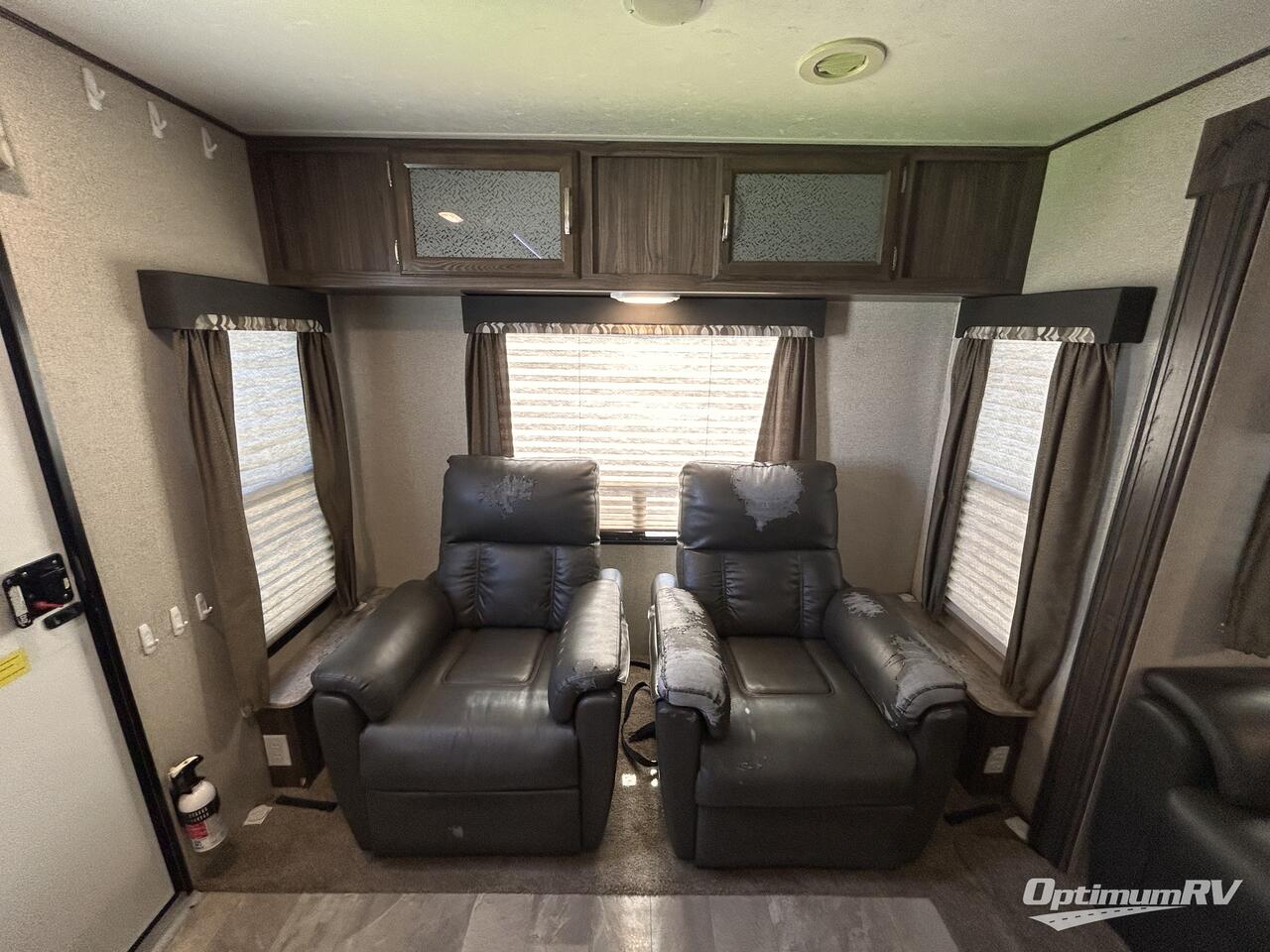 2019 Coachmen Apex Ultra-Lite 279RLSS Photo 15