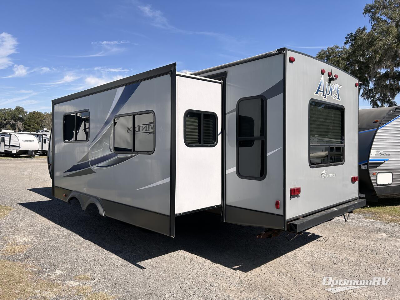 2019 Coachmen Apex Ultra-Lite 279RLSS Photo 3