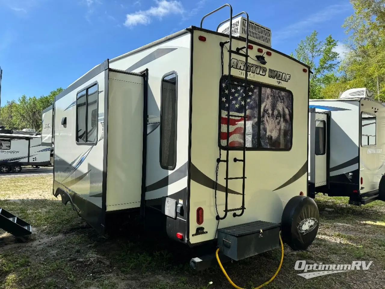 2019 Forest River Cherokee Arctic Wolf 285DRL4 Photo 3