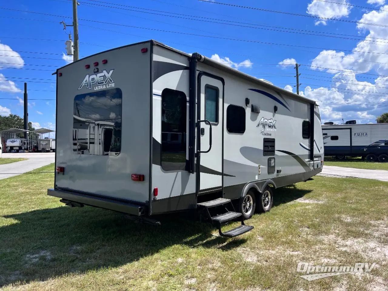 2020 Coachmen Apex Ultra-Lite 253RLS Photo 3