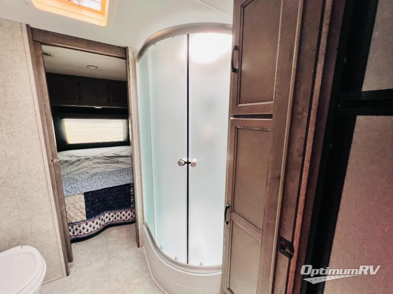 2020 Coachmen Apex Ultra-Lite 253RLS Photo 18