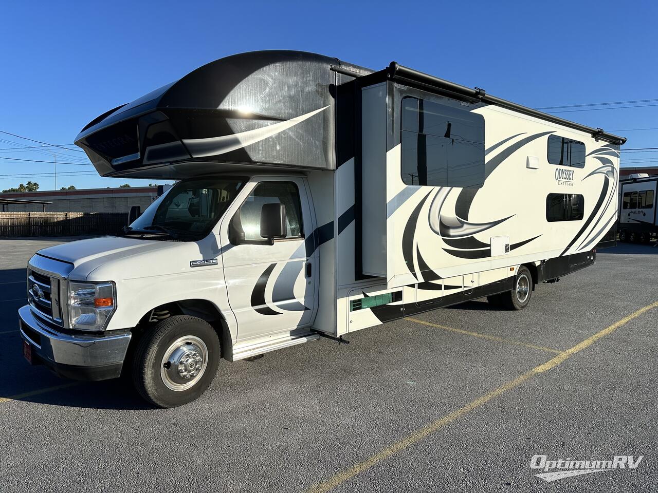 2019 Entegra Odyssey 31F Photo 2