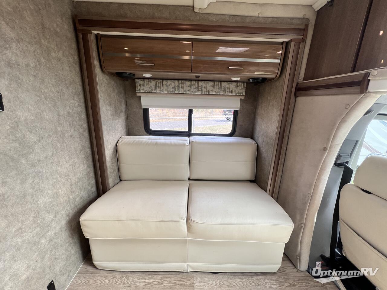 2014 Winnebago View 24G Photo 8