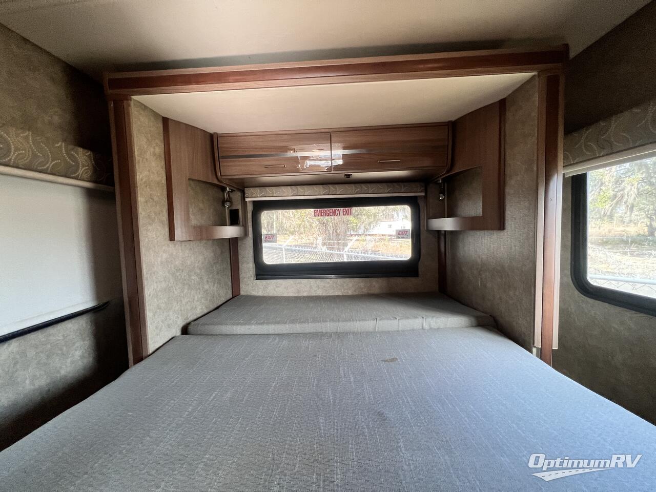 2014 Winnebago View 24G Photo 13