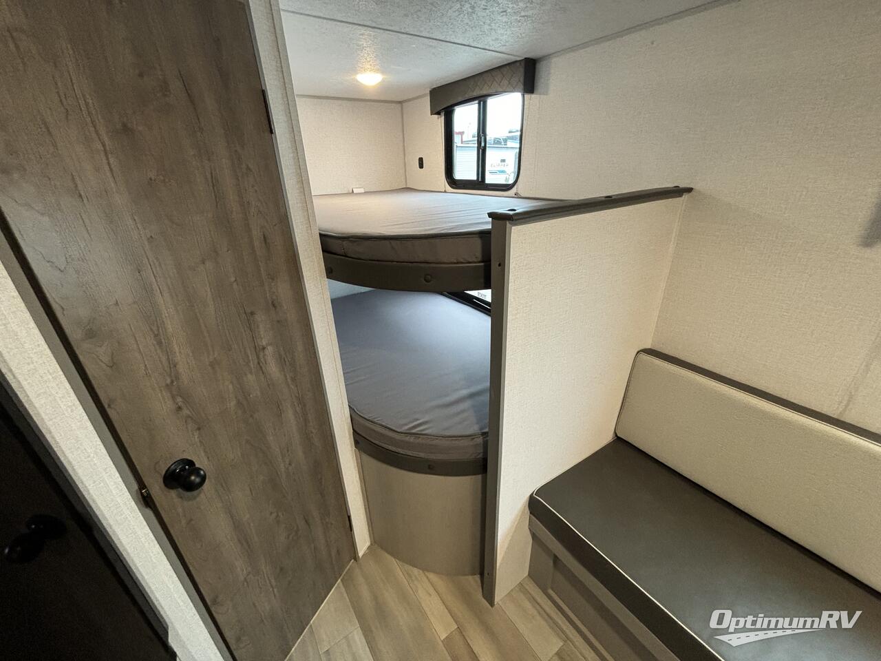 2024 Coachmen Clipper 4K Series 18BH Photo 8