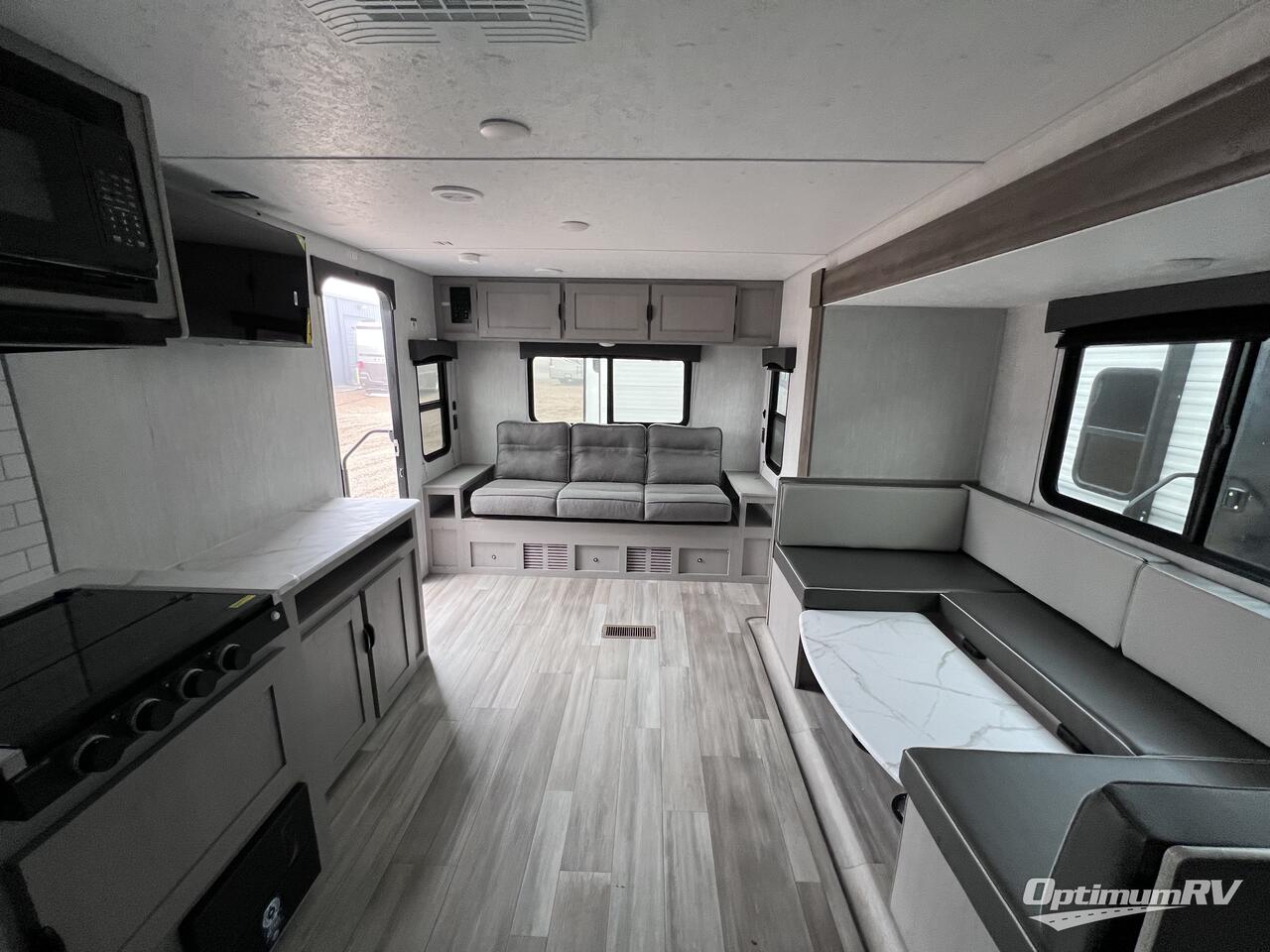 2025 Coachmen Clipper 6K Series 272RLS Photo 5