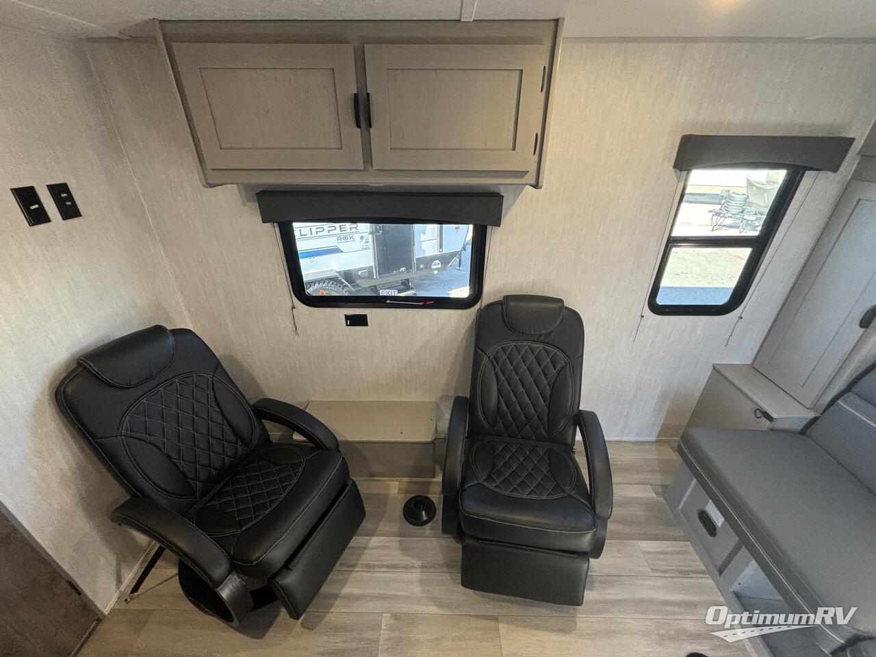 2025 Coachmen Clipper 4K Series 18FQ Photo 6