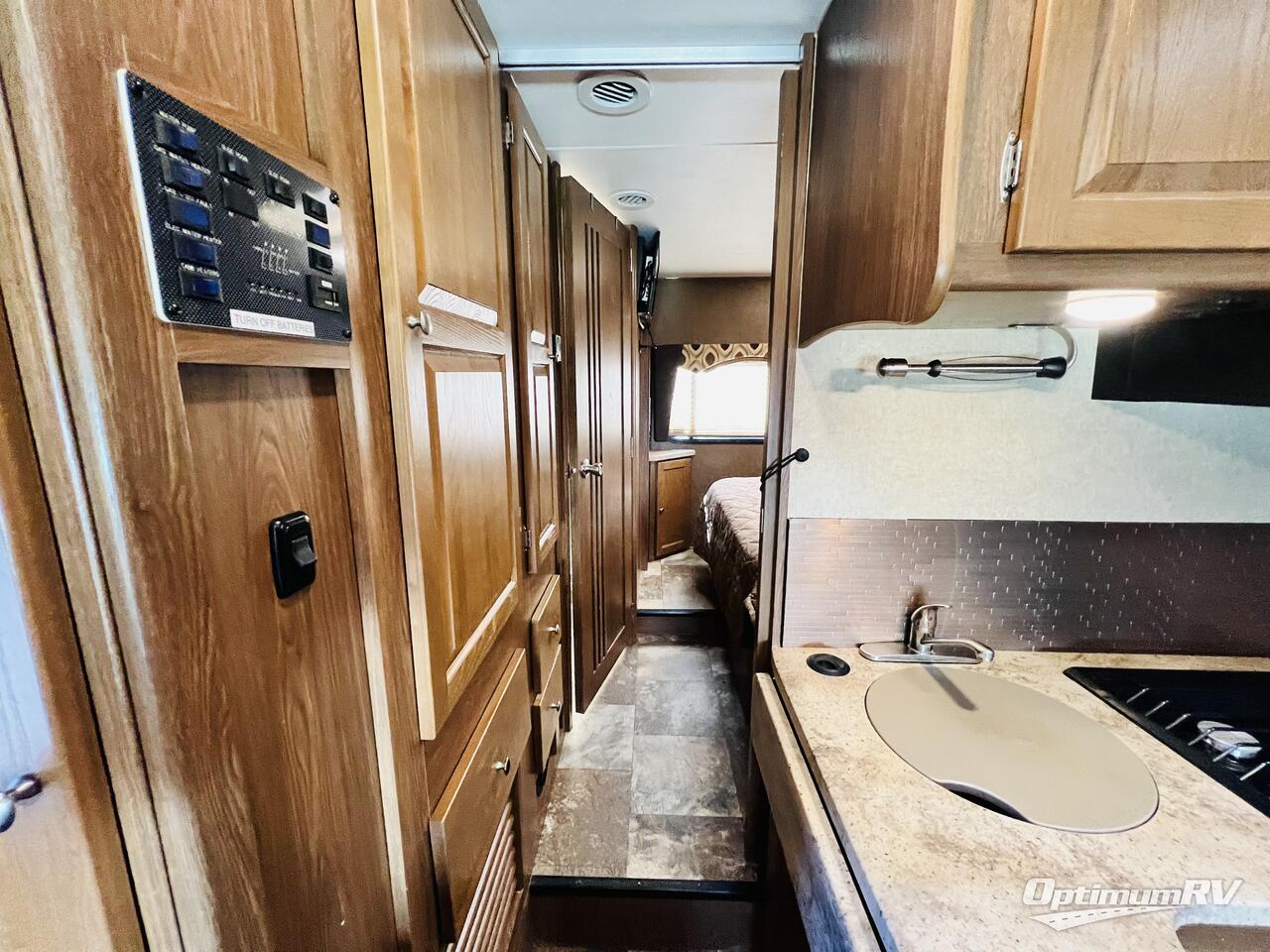 2017 Coachmen Leprechaun 260DS Ford 450 Photo 21