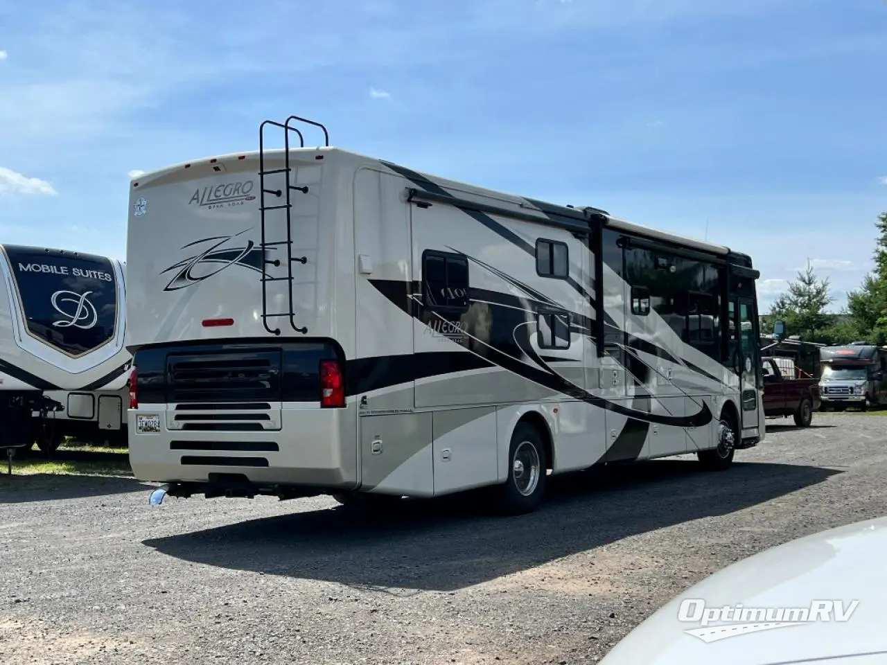 2011 Tiffin Allegro RED 38 QBA Photo 2