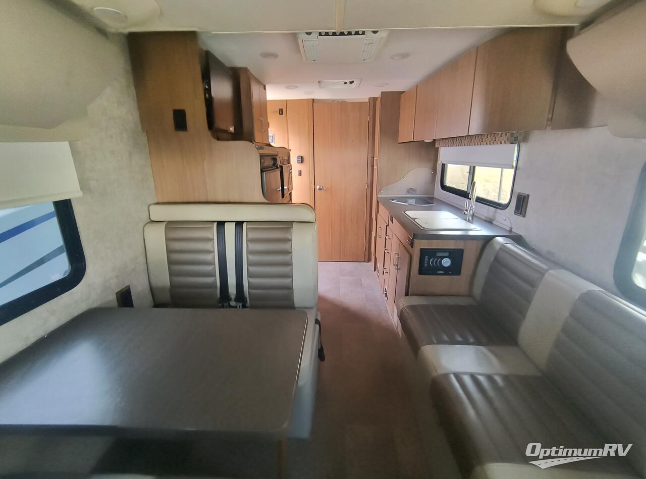 2014 Winnebago Trend 23B Photo 6