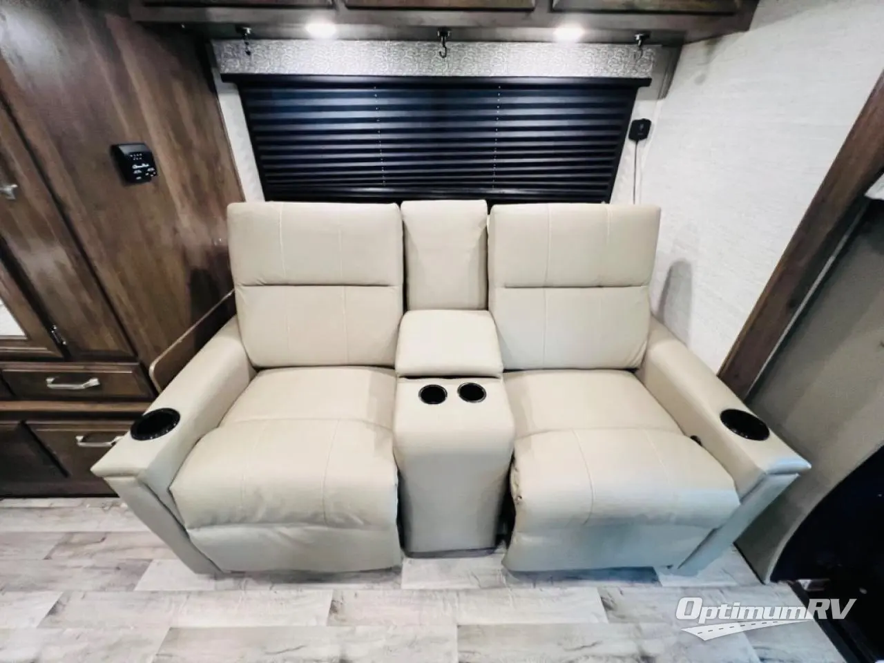 2022 Jayco Melbourne M-24 L SPRINTER Photo 10