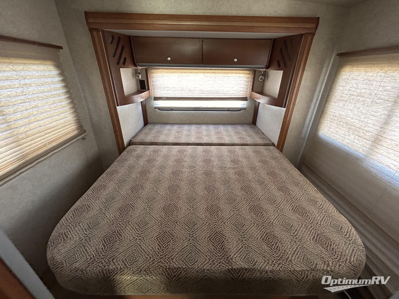 2010 Winnebago View 24K Photo 16