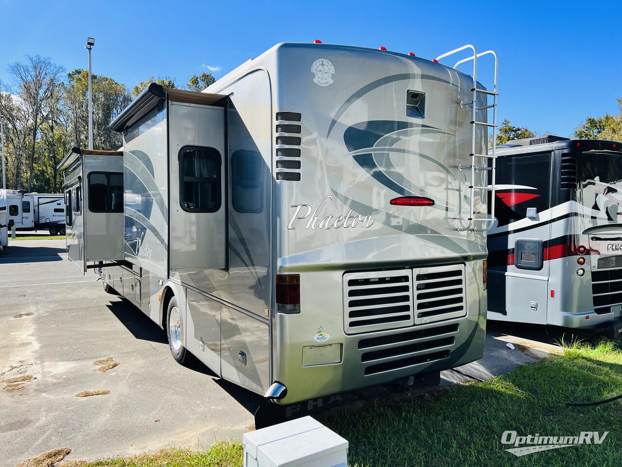 2007 Tiffin Phaeton 40QSH Photo 3