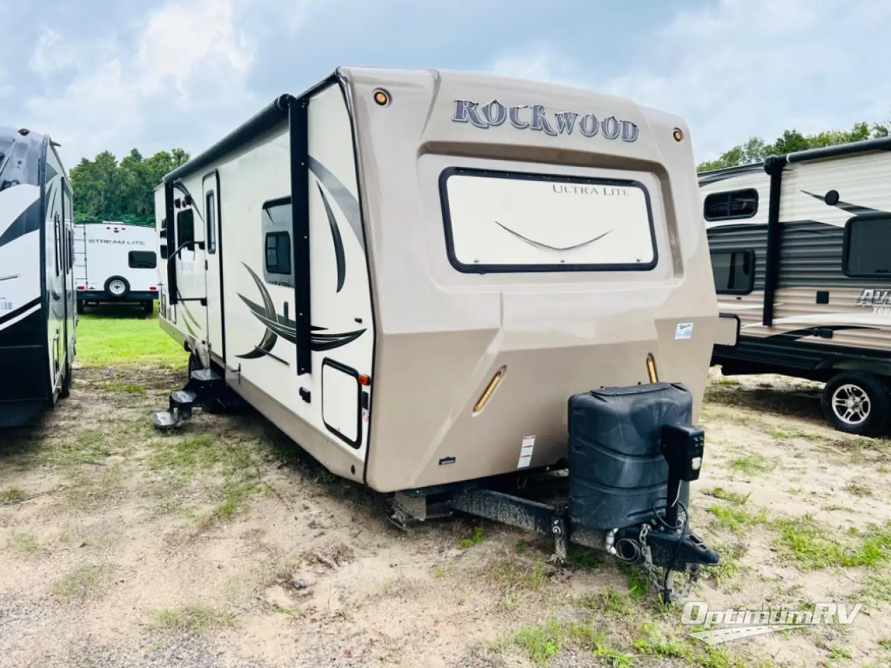 2017 Forest River Rockwood Ultra Lite 2902WS Photo 1