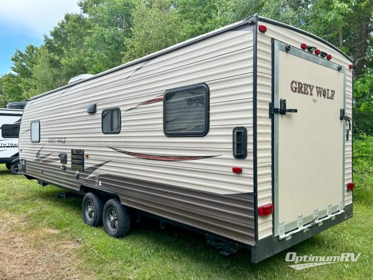 2017 Forest River Cherokee Grey Wolf 26RR Photo 3