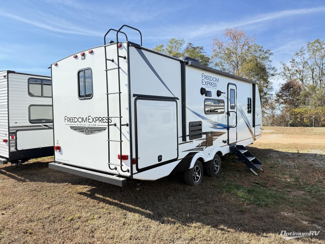 2021 Coachmen Freedom Express Ultra Lite 248RBS Photo 2