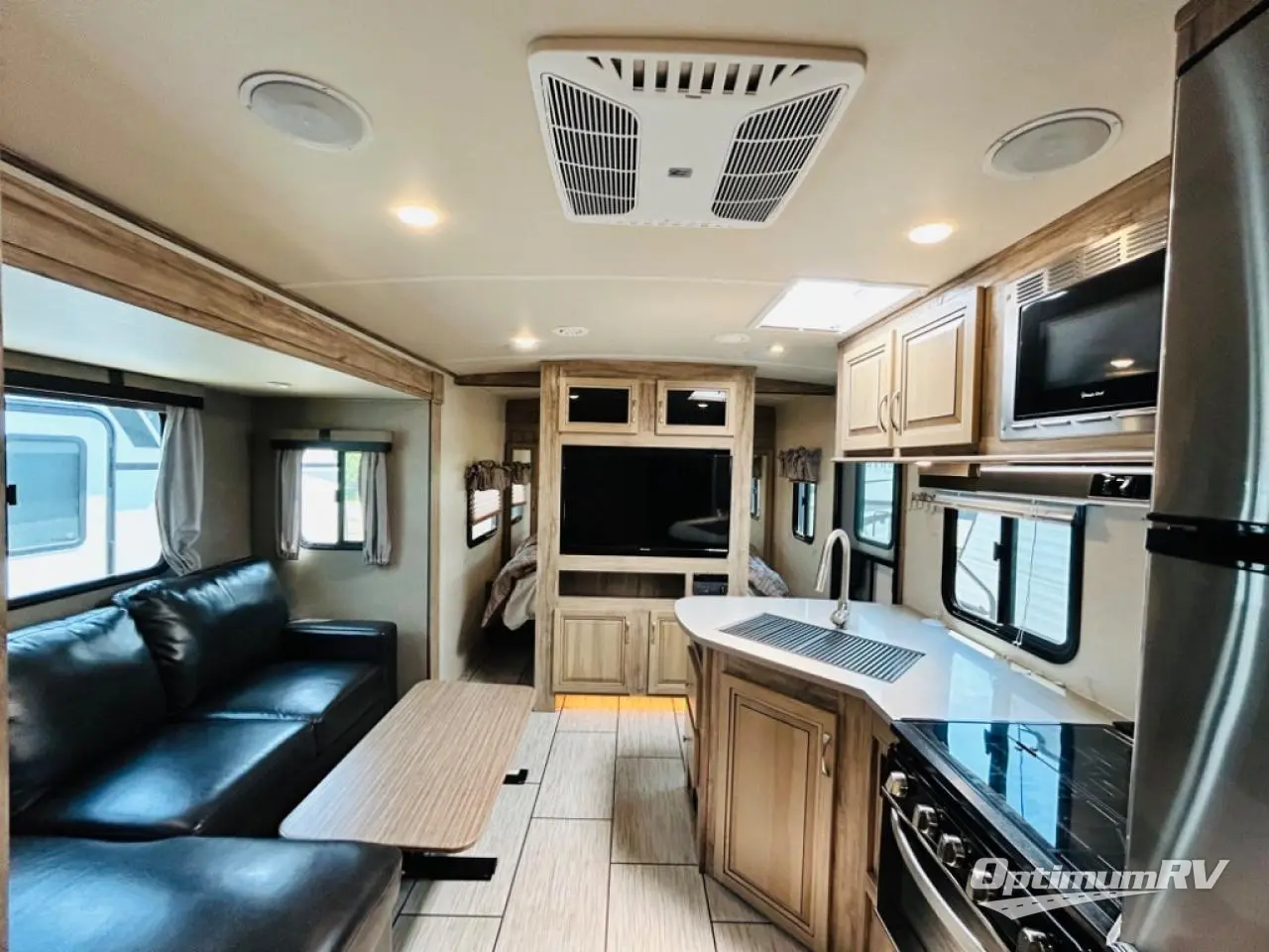 2020 Palomino SolAire 240BHS Photo 5