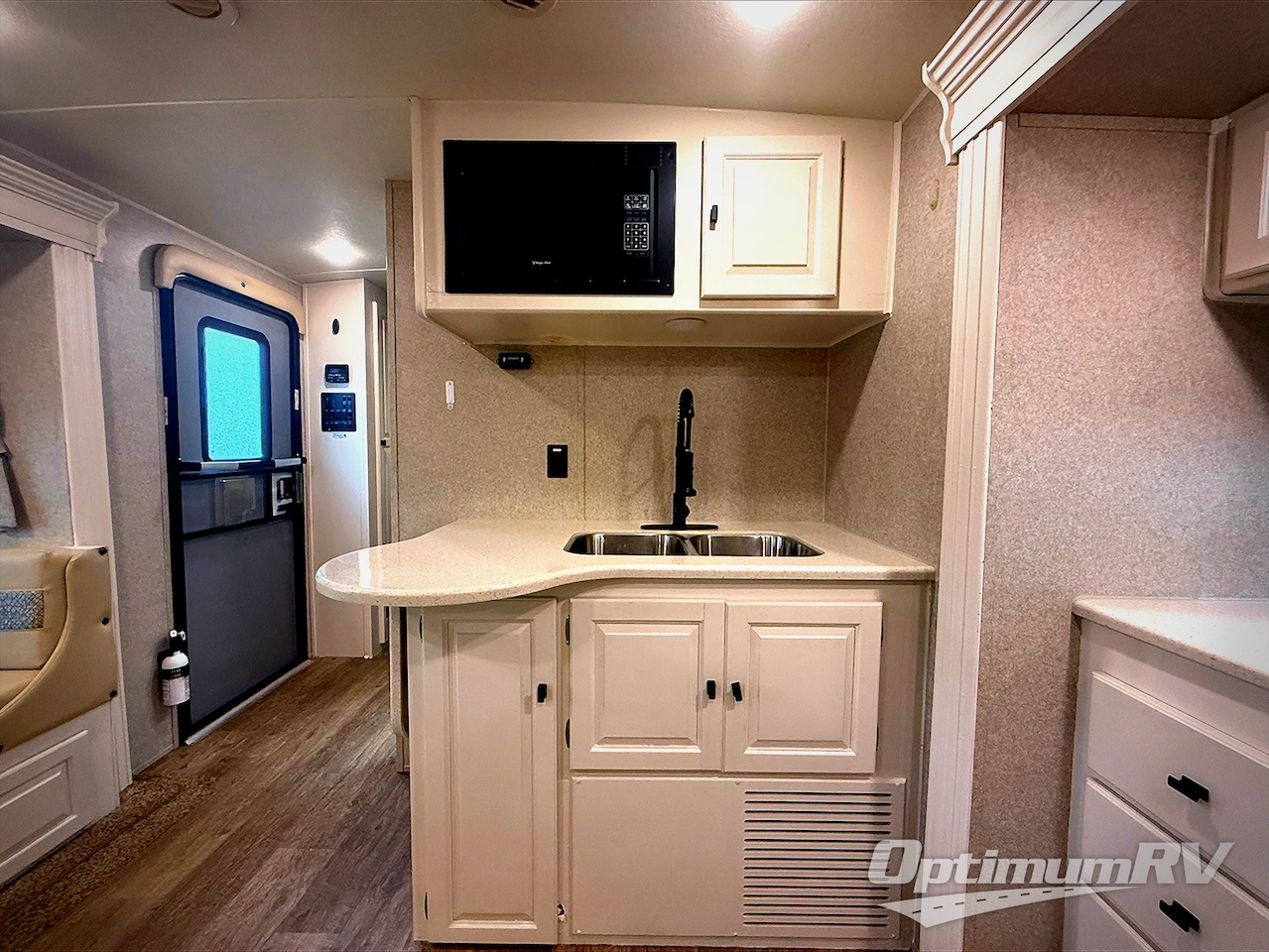 2019 Forest River Rockwood Roo 23FL Photo 8