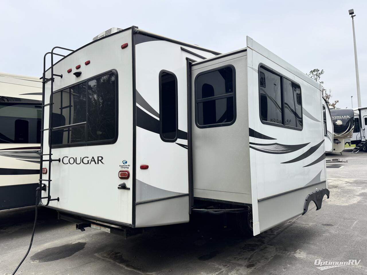 2020 Keystone Cougar Half-Ton 27SGS Photo 2