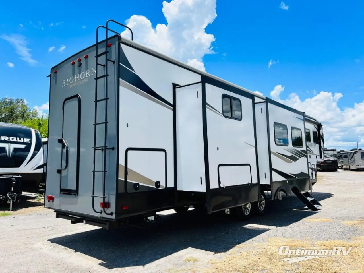 2021 Heartland Bighorn Traveler 37DB Photo 2