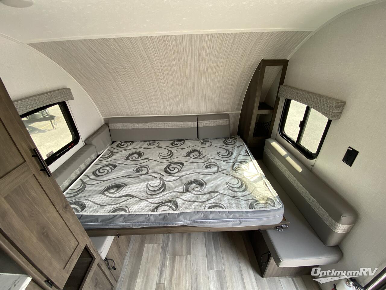 2022 Coachmen Clipper Ultra-Lite 182DBU Photo 22