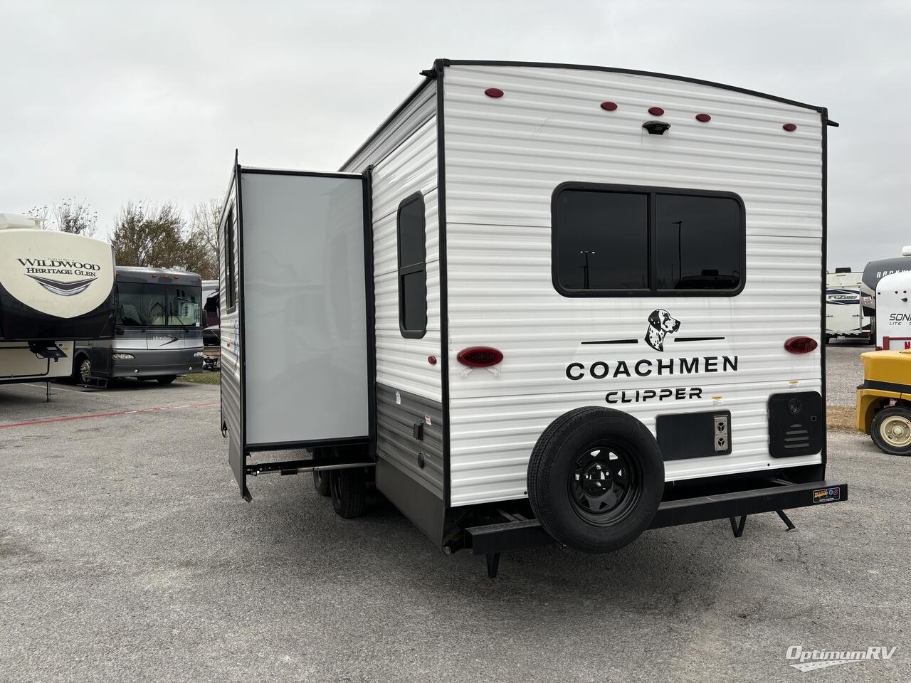 2025 Coachmen Clipper 6K Series 272RLS Photo 3