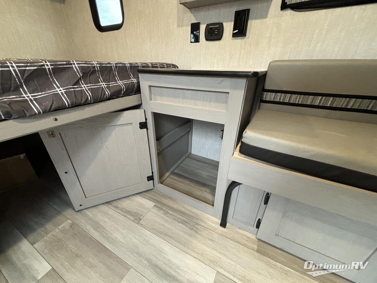 2025 Coachmen Clipper ROK 12000ROK Photo 7