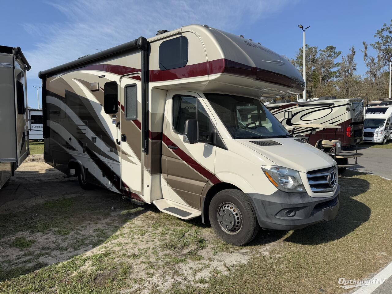 2018 Forest River Sunseeker MBS 2400S Photo 1