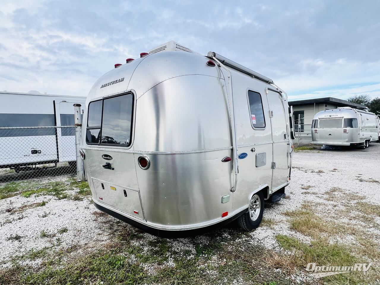 2016 Airstream Sport 16 Photo 2