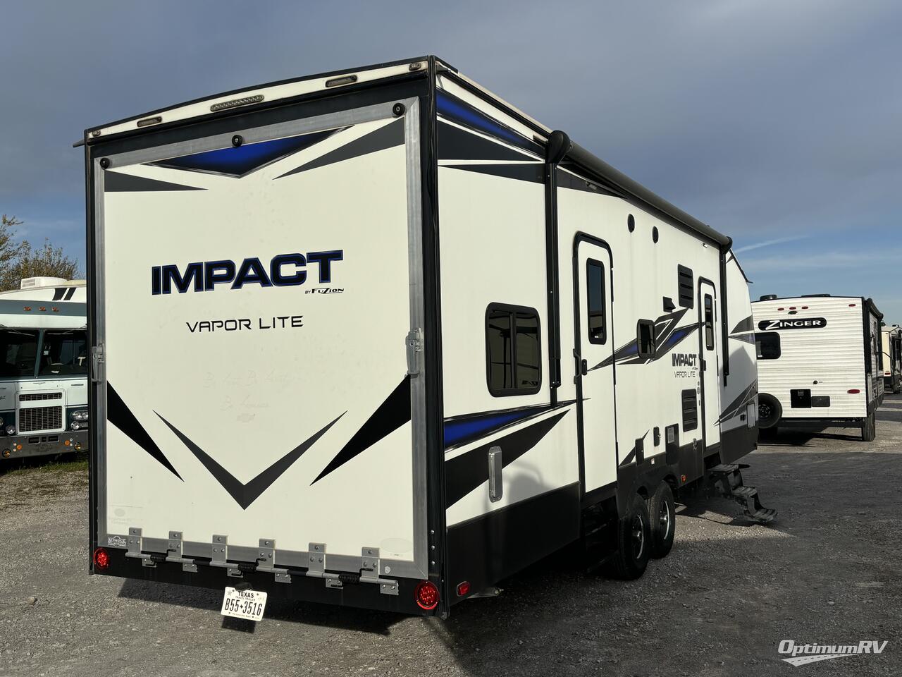 2019 Keystone Impact 311 Photo 2