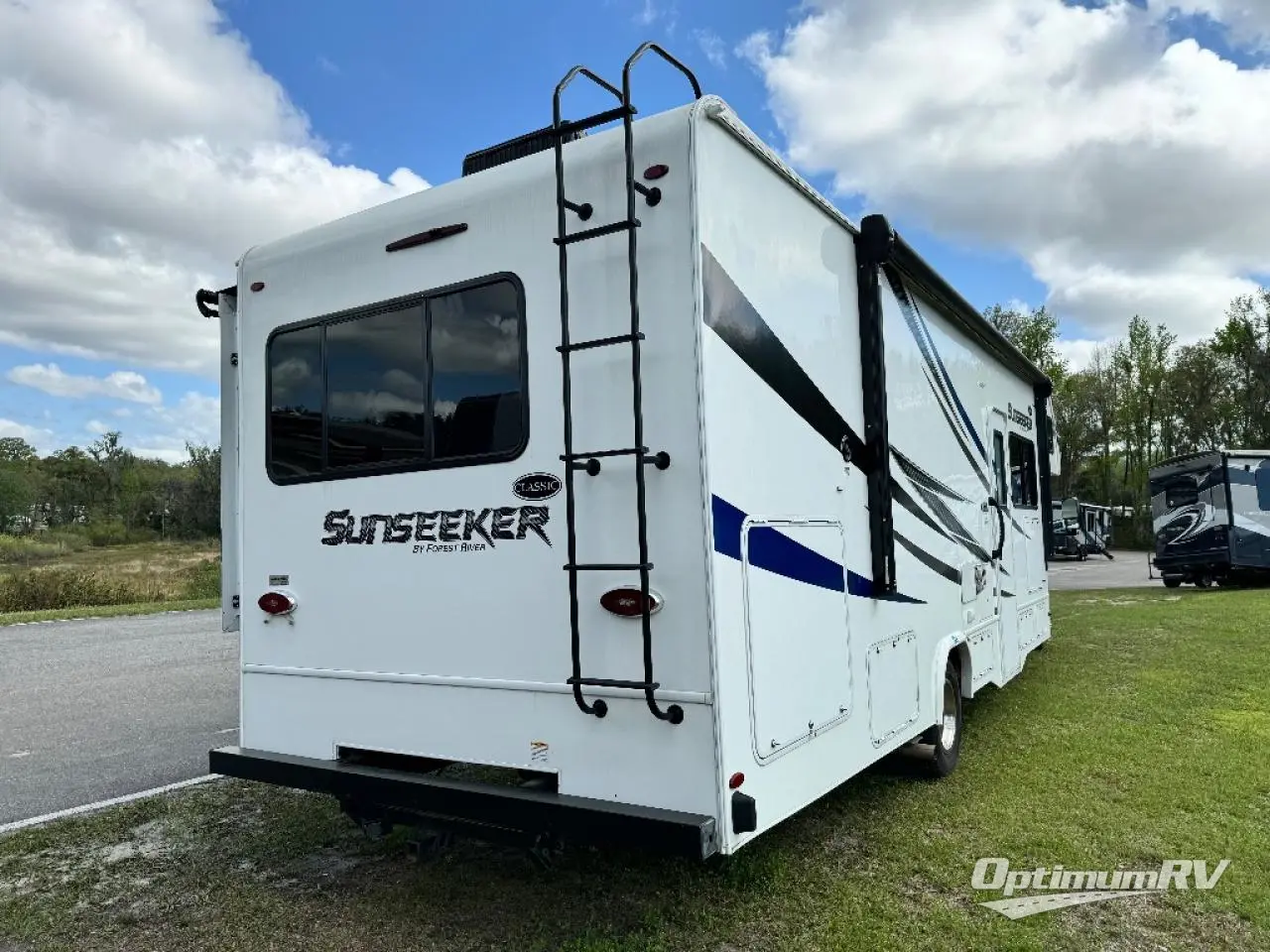 2019 Forest River Sunseeker 3050S Ford Photo 2