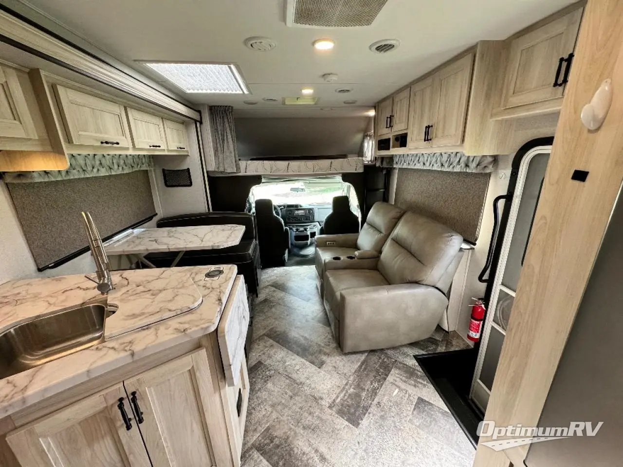 2019 Forest River Sunseeker 3050S Ford Photo 7