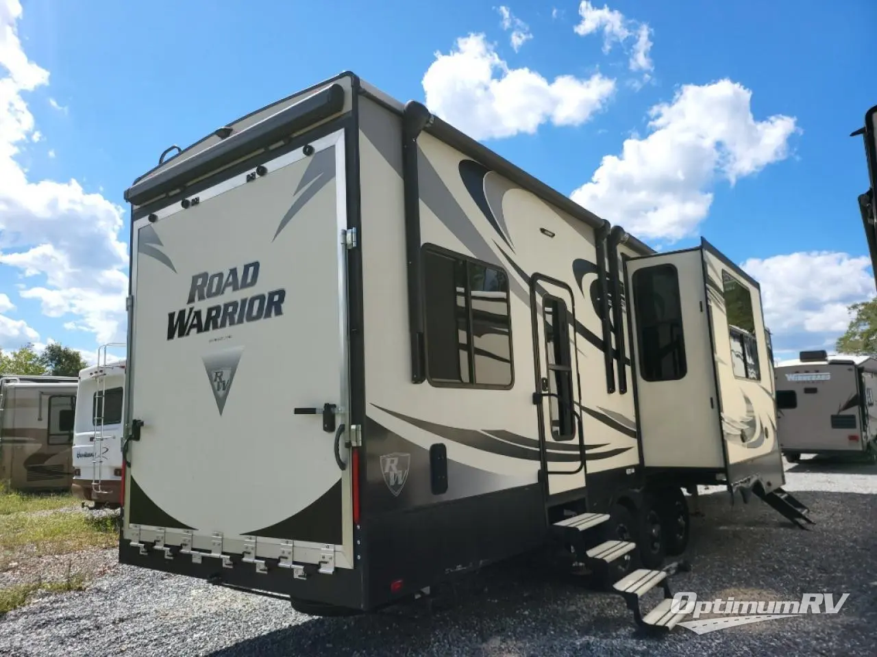 2018 Heartland Road Warrior 426 Photo 2