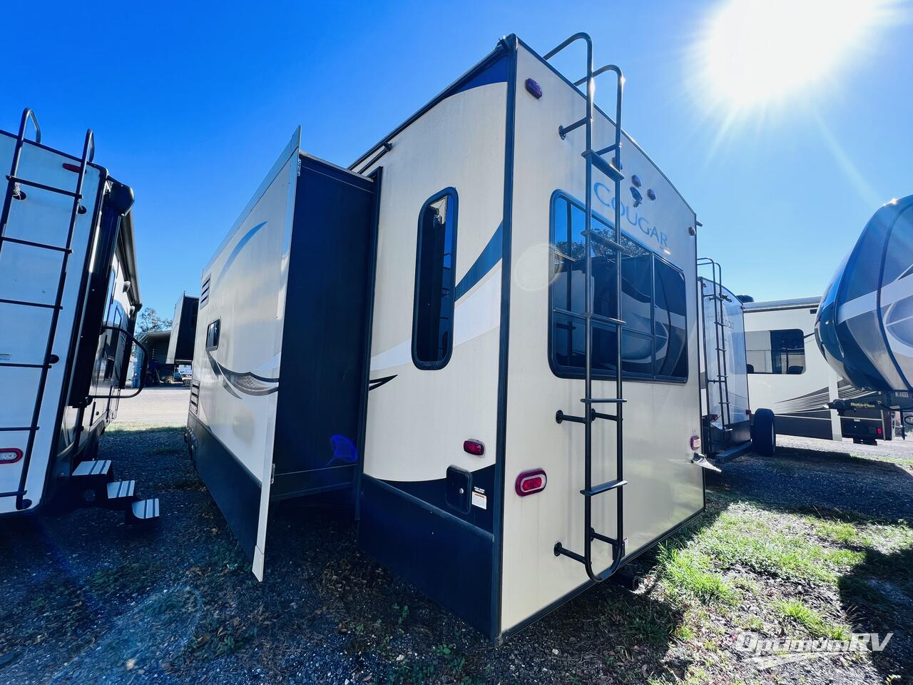 2019 Keystone Cougar 361RLW Photo 2