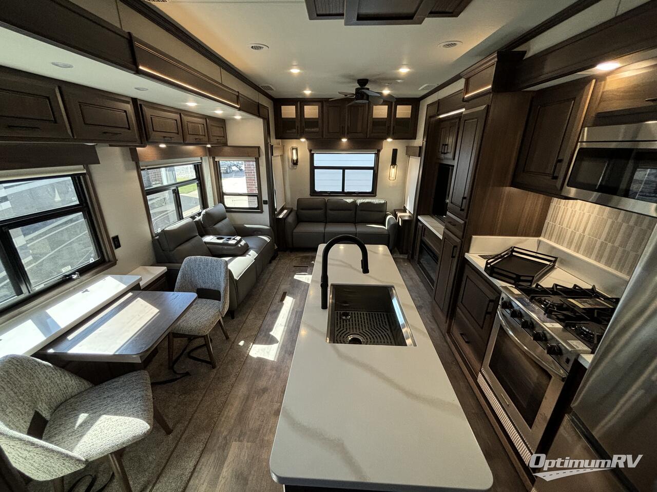 2024 DRV Luxury Suites Mobile Suites MS 36RSSB3 Photo 7