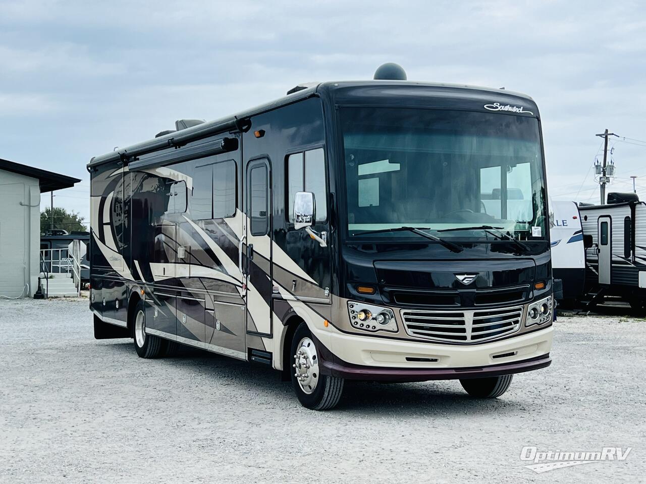 2019 Fleetwood Southwind 36P Photo 1