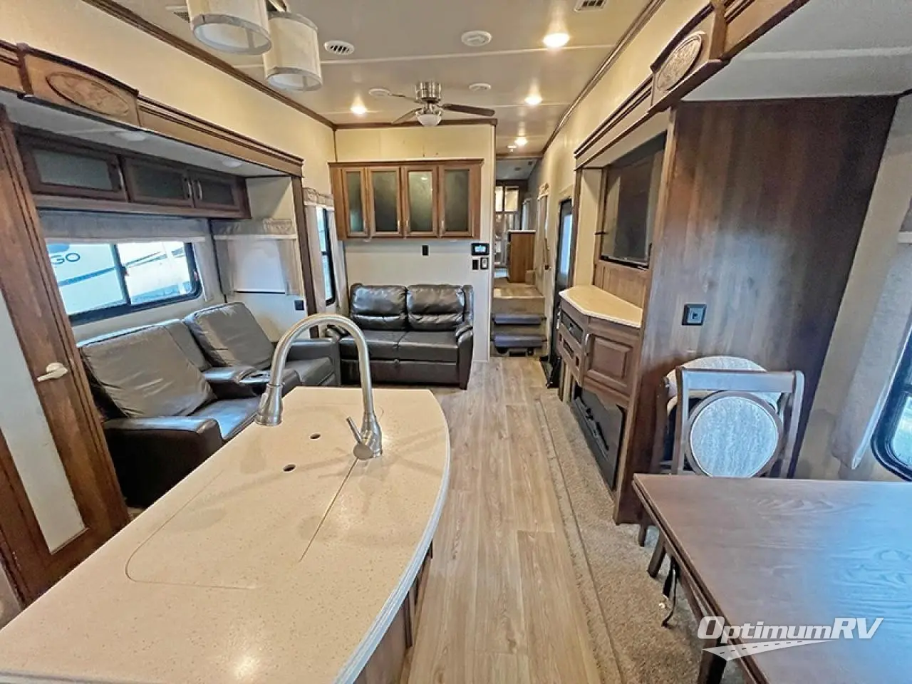 2019 Palomino Columbus F297RK Photo 5