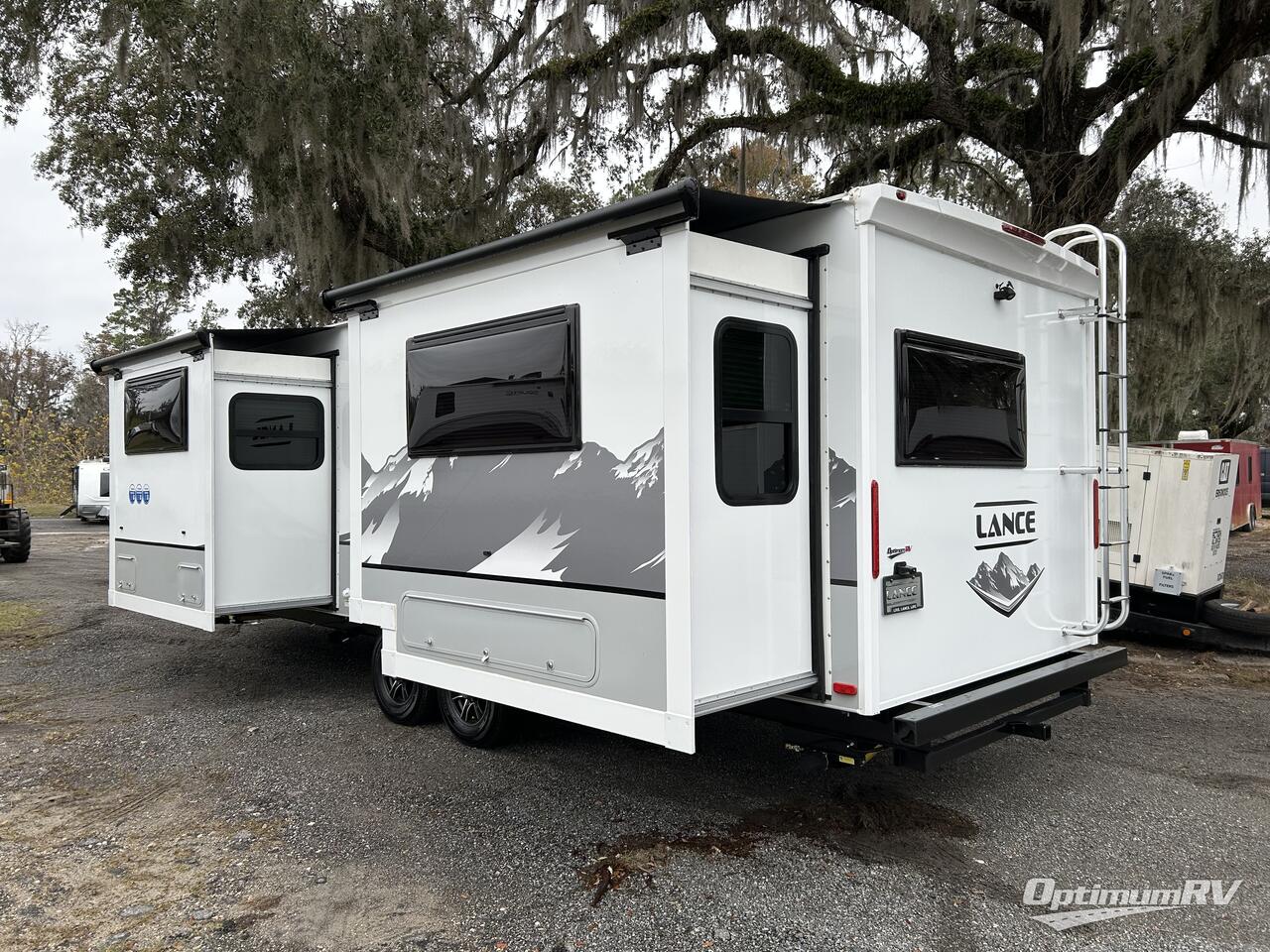 2025 Lance Lance Travel Trailers 2465 Photo 3