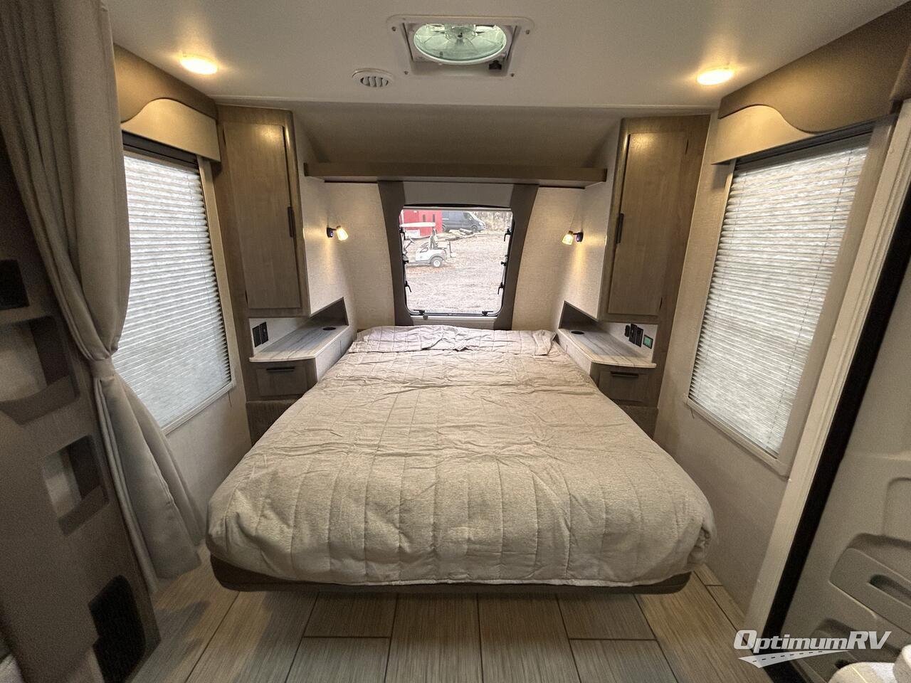 2025 Lance Lance Travel Trailers 2185 Photo 9