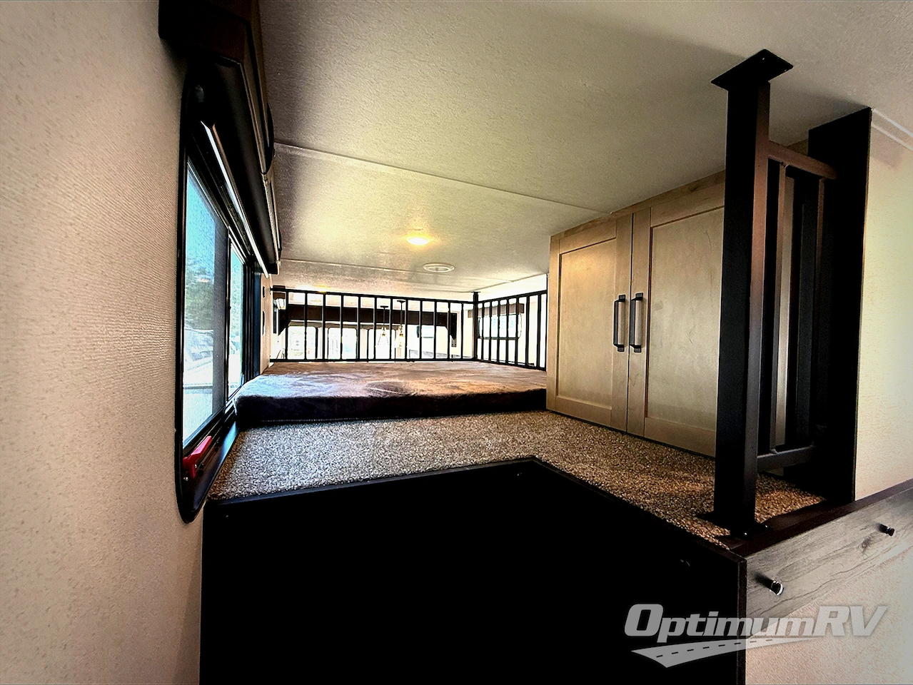 2025 Palomino Puma Destination 402LFT Photo 14