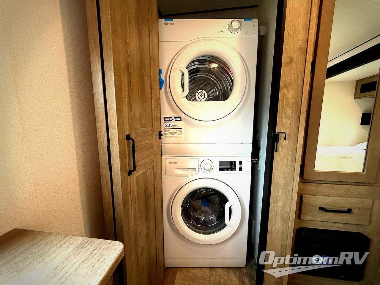 2025 Palomino Puma Destination 403LFT Photo 15