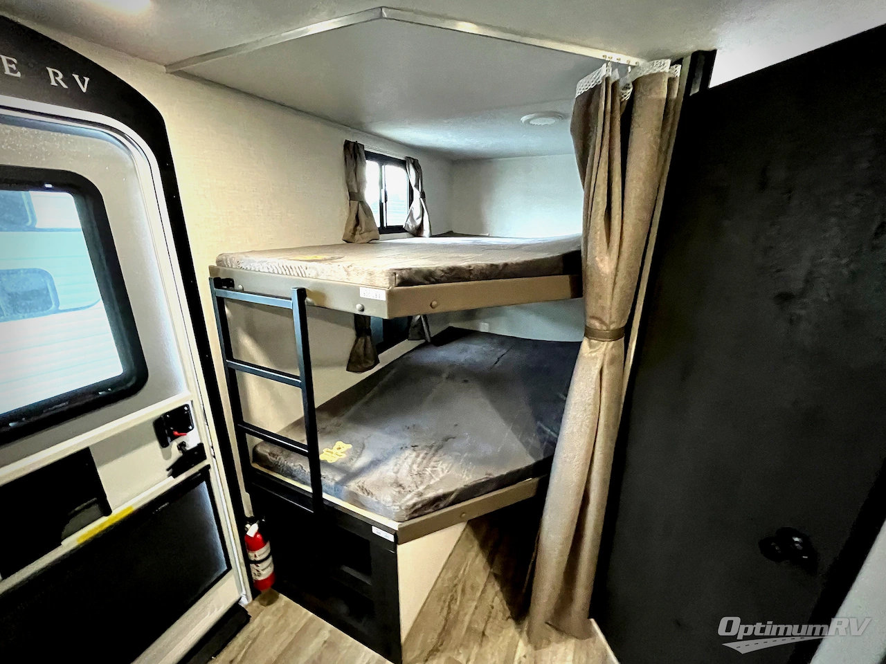 2025 Venture Sienna SA271VBH Photo 18
