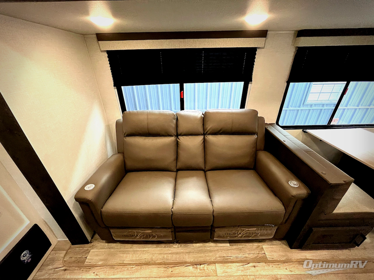 2025 Venture Sienna SA271VBH Photo 22