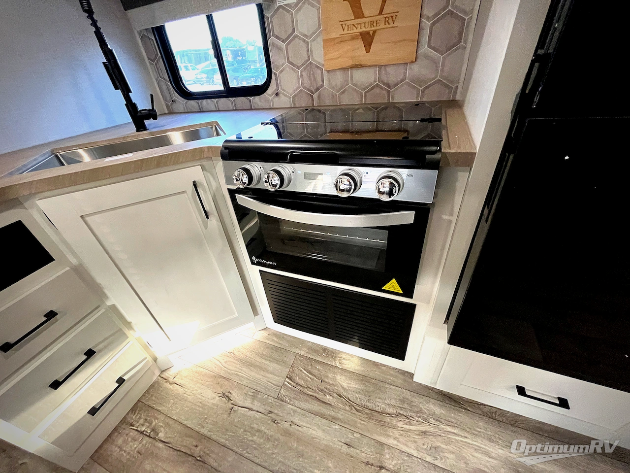 2025 Venture Sienna SA271VBH Photo 17