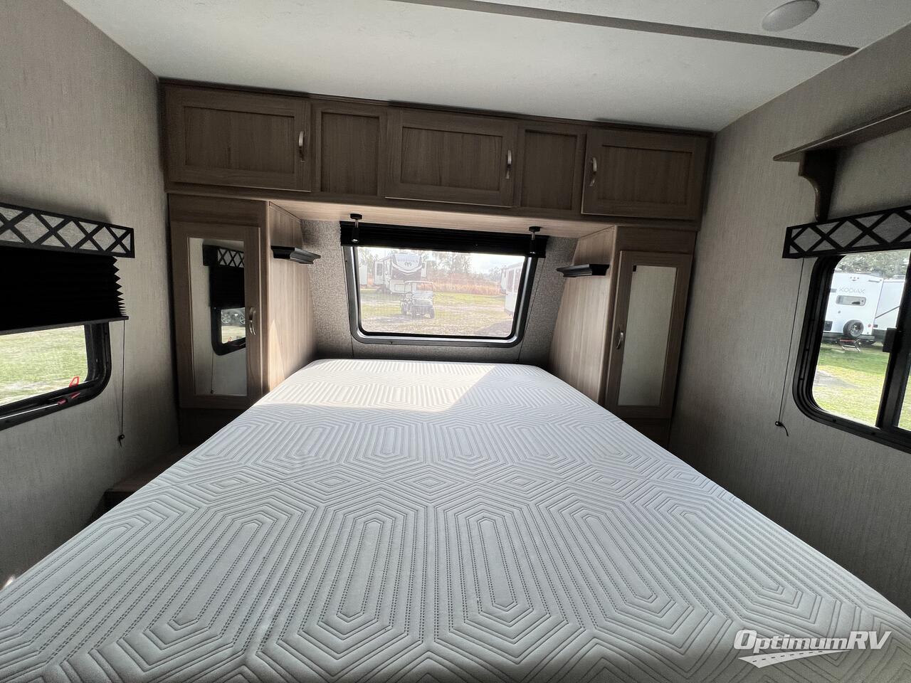 2021 Coachmen Freedom Express Ultra Lite 192RBS Photo 14