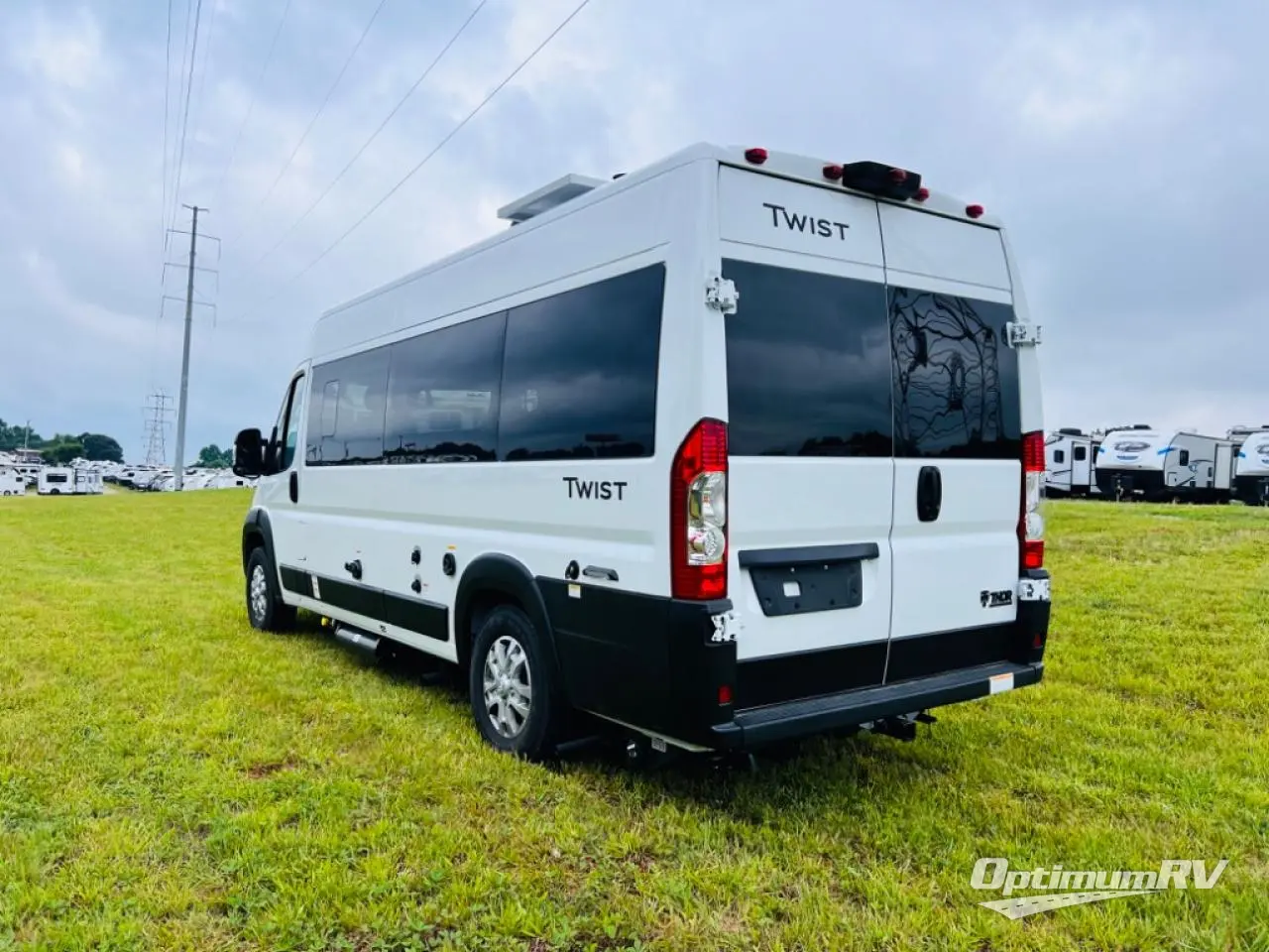 New 2025 Thor Twist 2LB Motor Home Class B at Optimum RV | Spartanburg ...