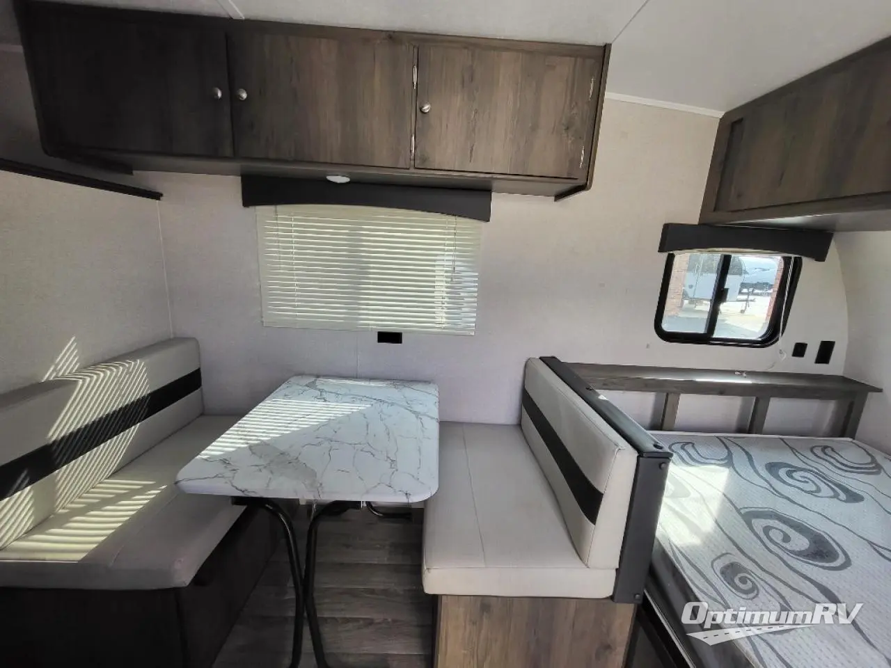 2021 Coachmen Clipper Ultra-Lite 17BH Photo 8